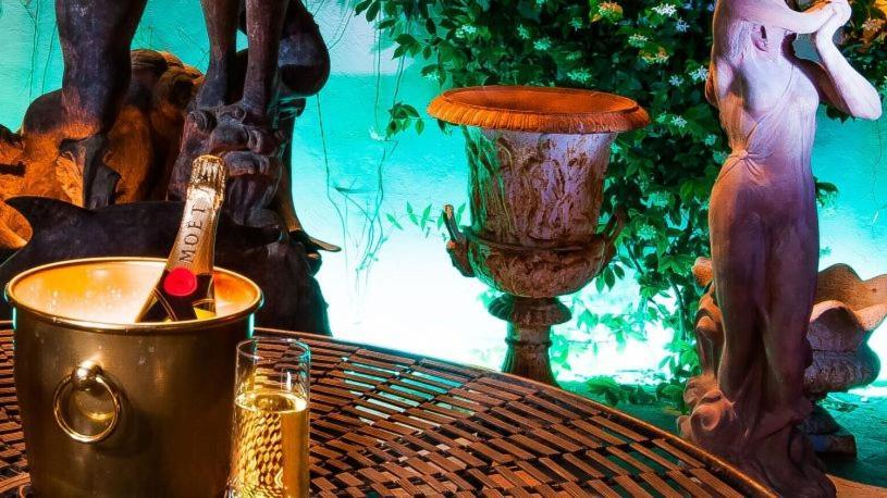 Castello Di Montalbano Bed & Breakfast ฟลอเรนซ์ ภายนอก รูปภาพ